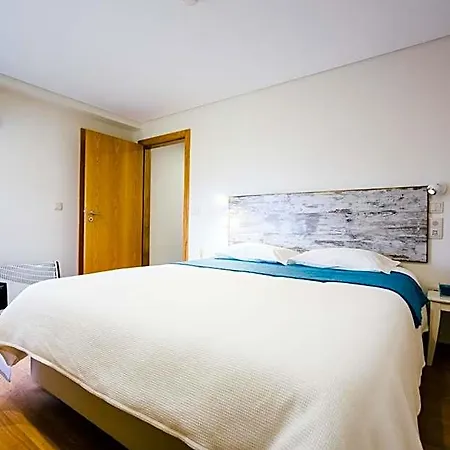 מלון דירות Vougaldeias Casas Da Seara 4*