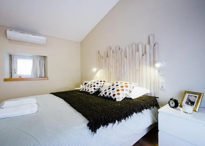 Vougaldeias Casas Da Seara 公寓式酒店 4*